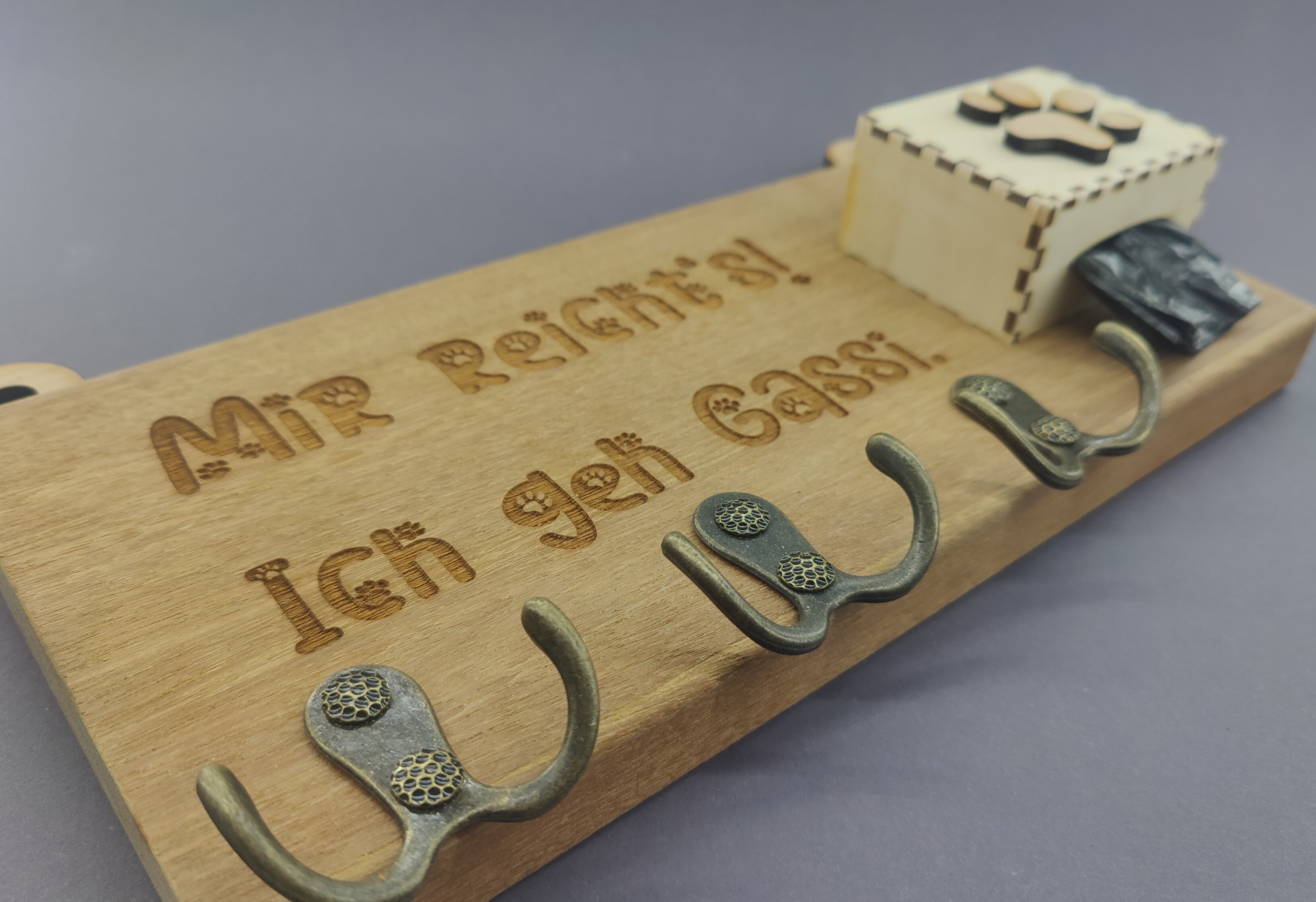 Leinenbrett Teak "Ich geh Gassi"